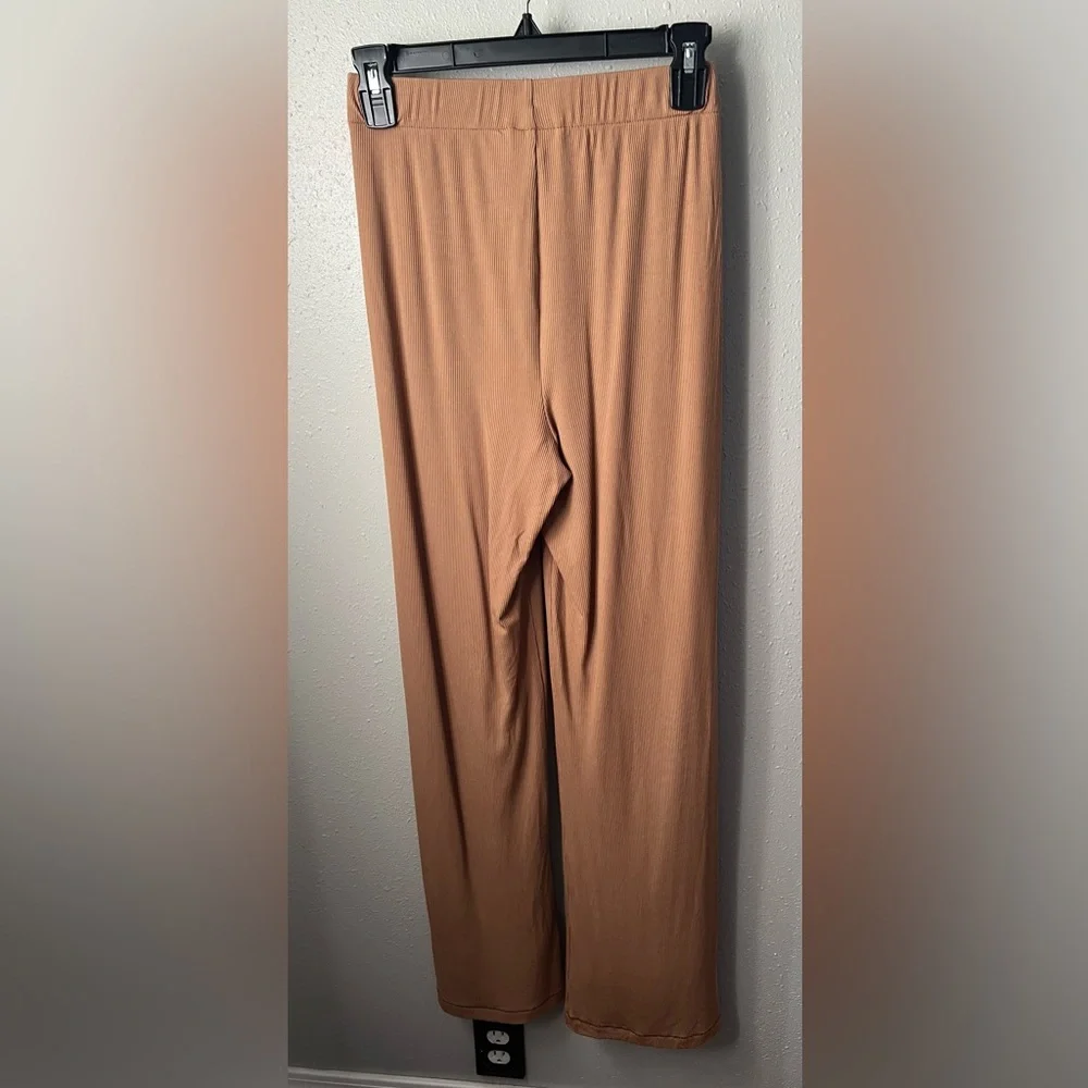 SKIMS Soft Lounge Ribbed Sleep Set in Camel Size XS New - Picture 11 of 12